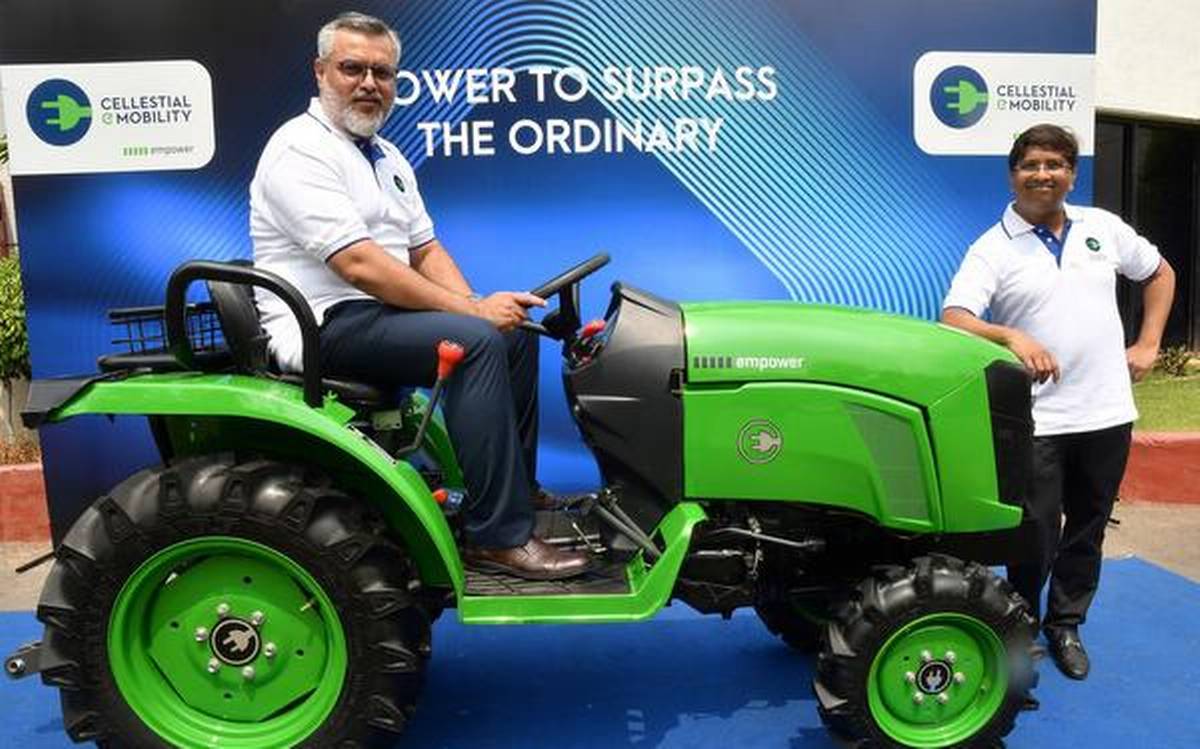 elertirc tractor