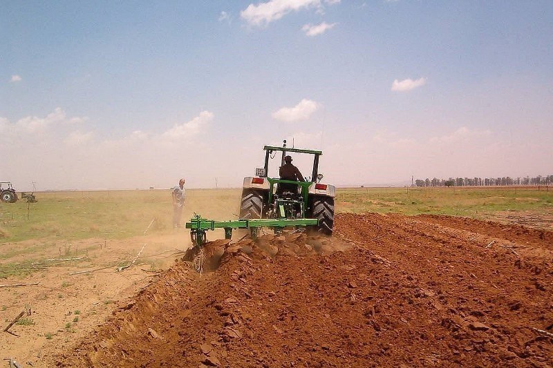 Deep ploughing