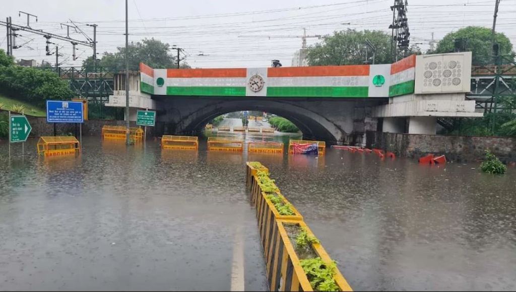 Roads turned into rivers due to heavy rains, IMD issued yellow alert