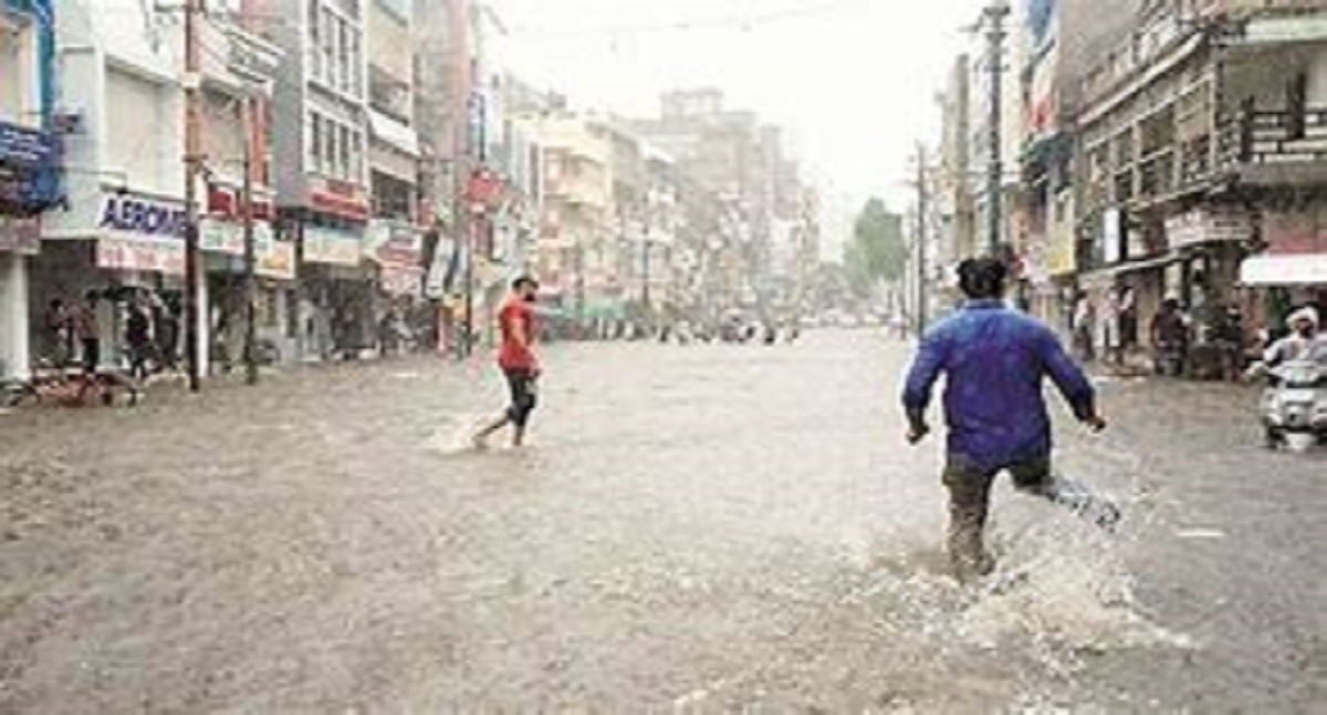 तमिलनाडु में भारी बारिश की संभावना