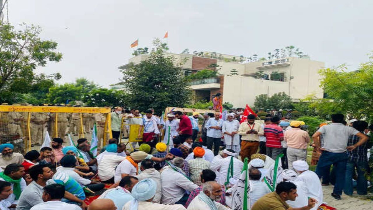 भावांतर भरपाई योजना को लेकर किसानों का आंदोलन जारी